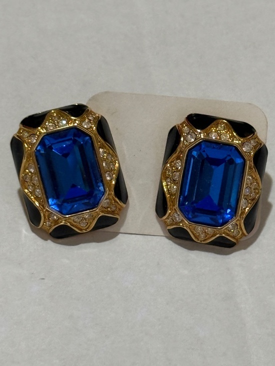 Swarovski Jewelry - Vintage Swarovski Gold Tone earrings